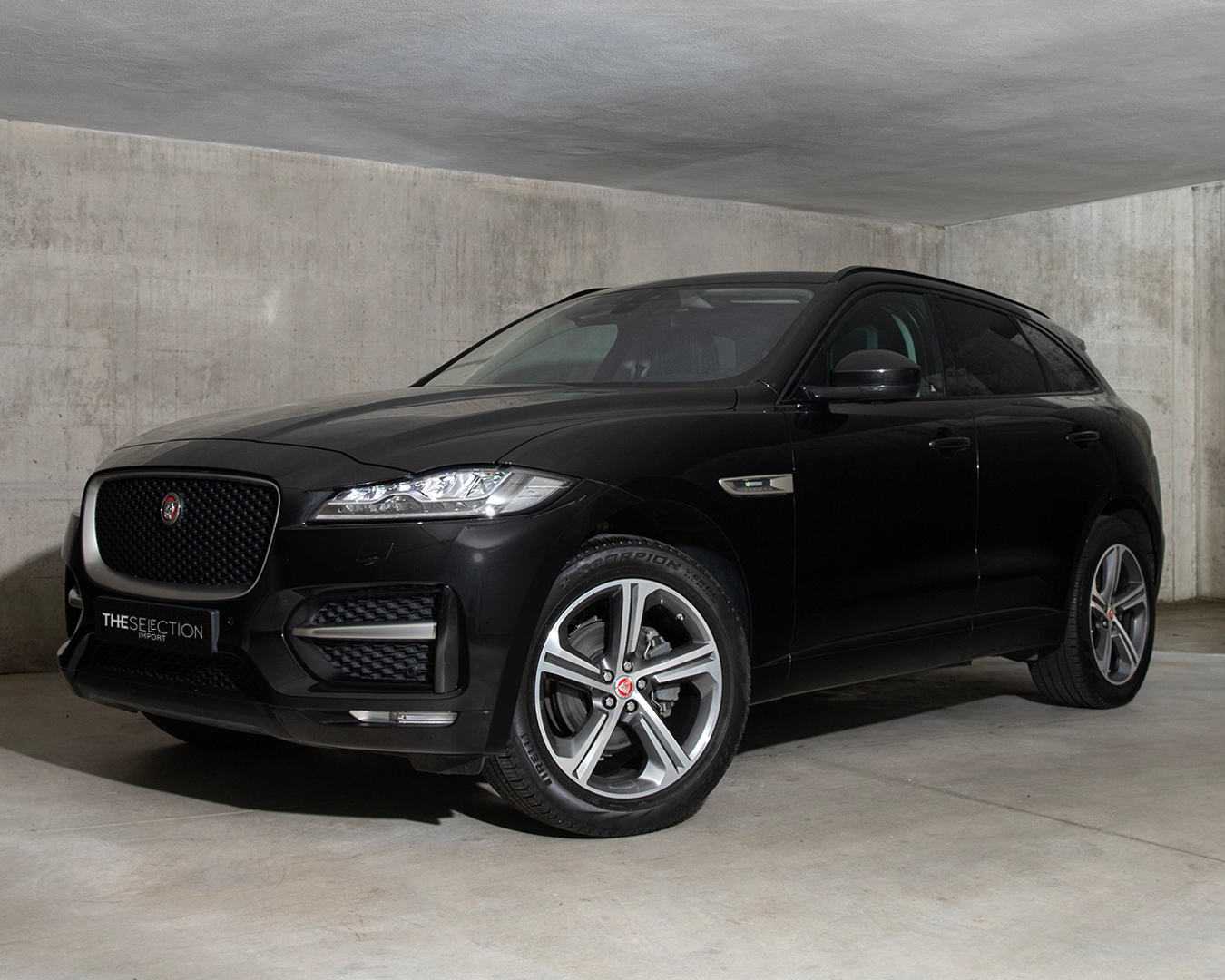 Jaguar F-Pace